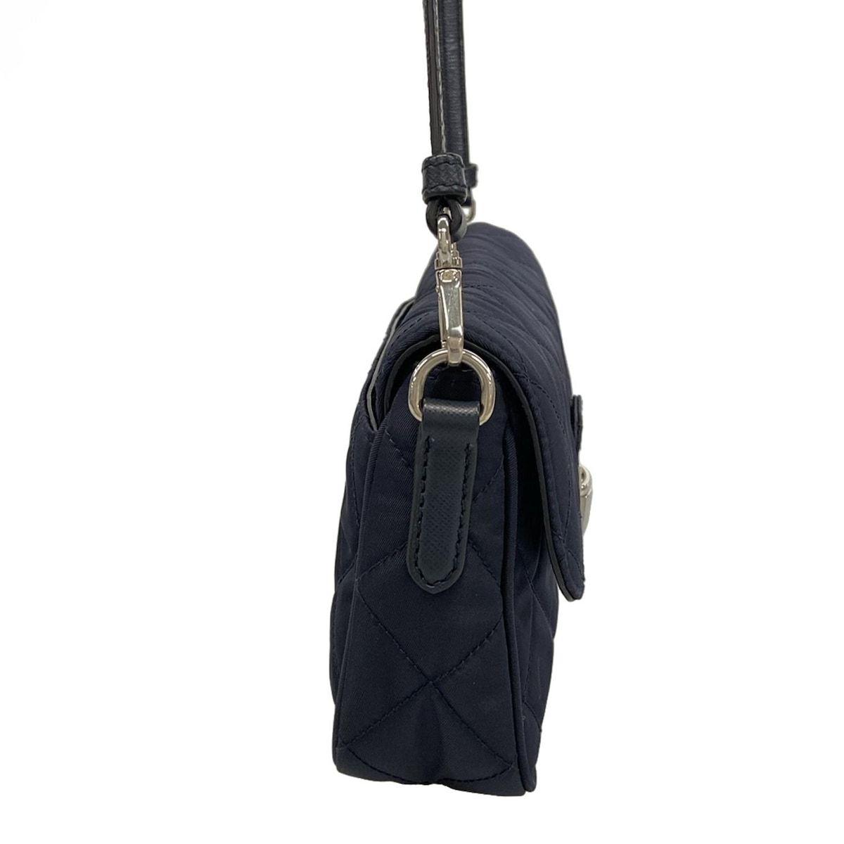 PRADA ネイビー キルティングバッグ PRADA(プラダ) ショルダーバッグ美品 - ネイビー キルティング