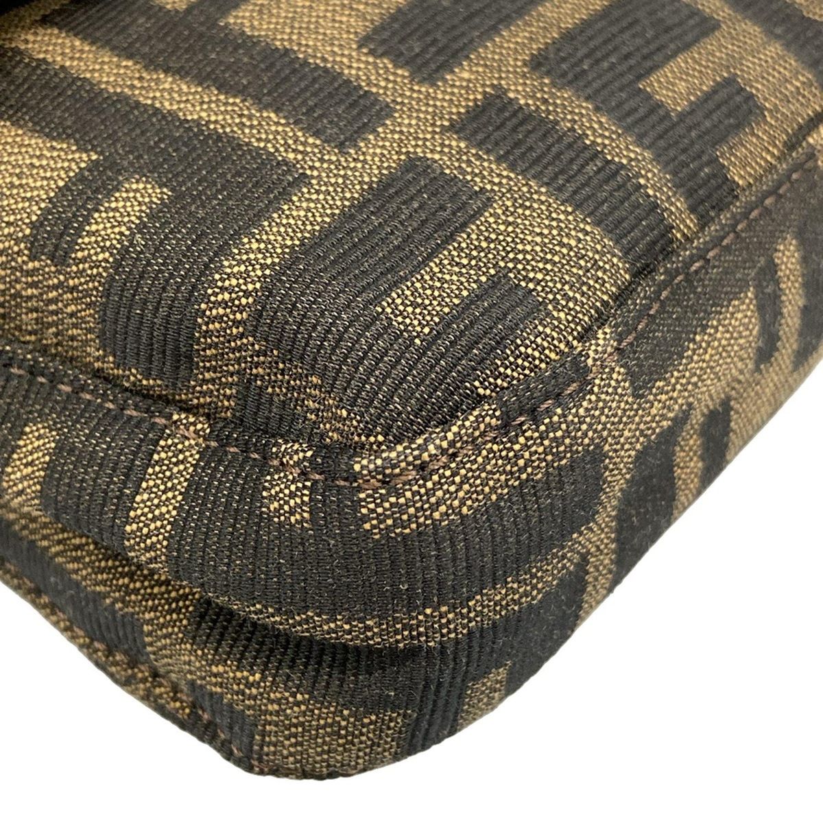 お値下げ★Fendi★ショルダーバッグ マンマバケット　ブラック フェンディ(FENDI)フェンディ マンマバケット ショルダーバッグ バッグ