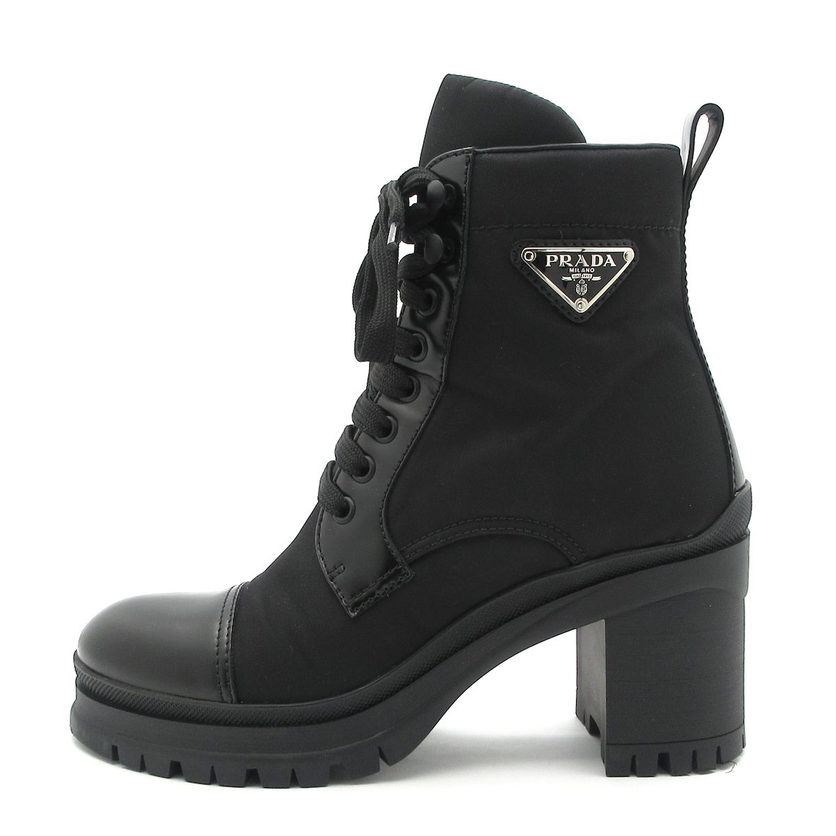PRADA(プラダ) ショートブーツ 36 1/2美品 - 黒 トライアングルロゴ/Re