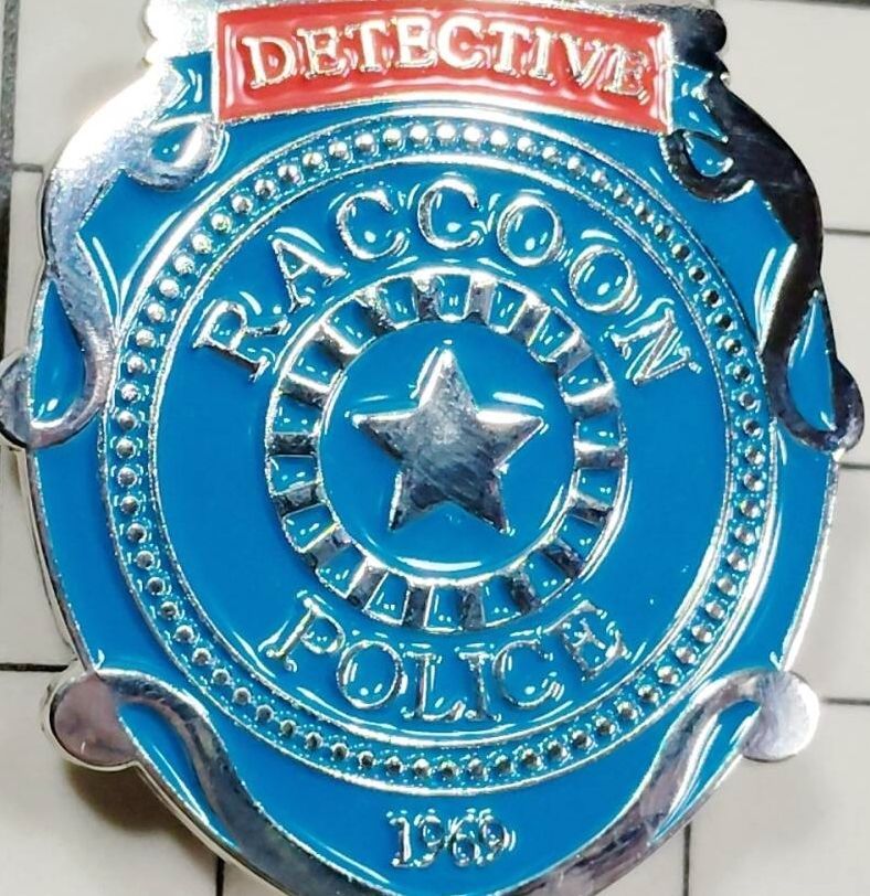 警察バッジ型 ピンバッジ ラクーンシティ警察（バイオハザード