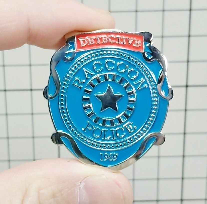 警察バッジ型 ピンバッジ ラクーンシティ警察（バイオハザード