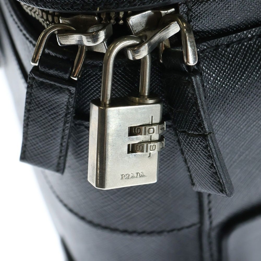 PRADA プラダ　トライアングルロゴ　キャリーケース　サフィアーノ　グレージュ PRADA (プラダ) サフィアーノ トライアングルロゴ レザーキャリー