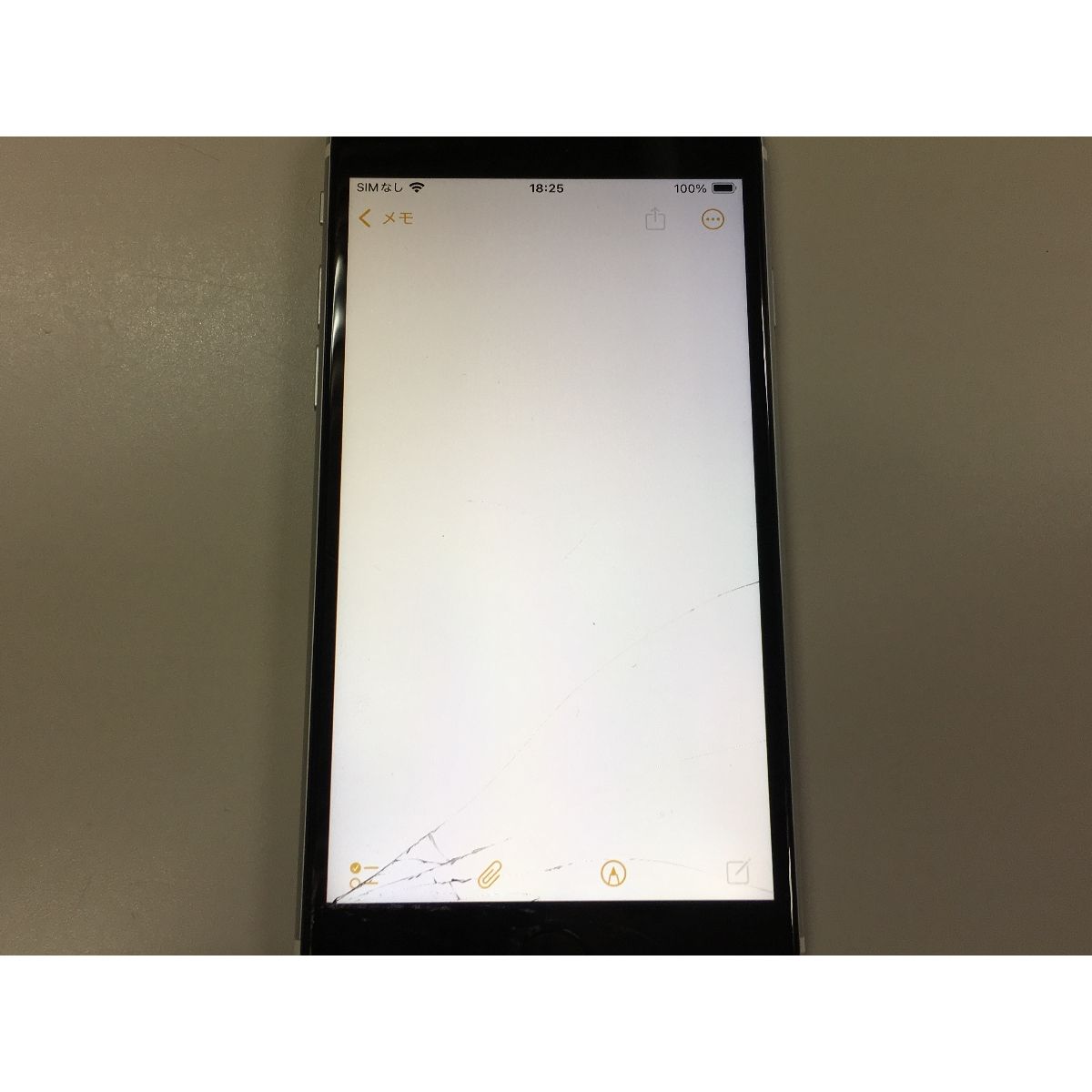 Apple MHGQ3J/A iPhone SE 64GB IMEI 〇 Softbank ホワイトカラー