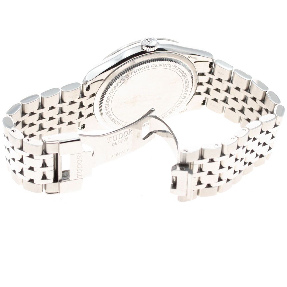 チュードル TUDOR