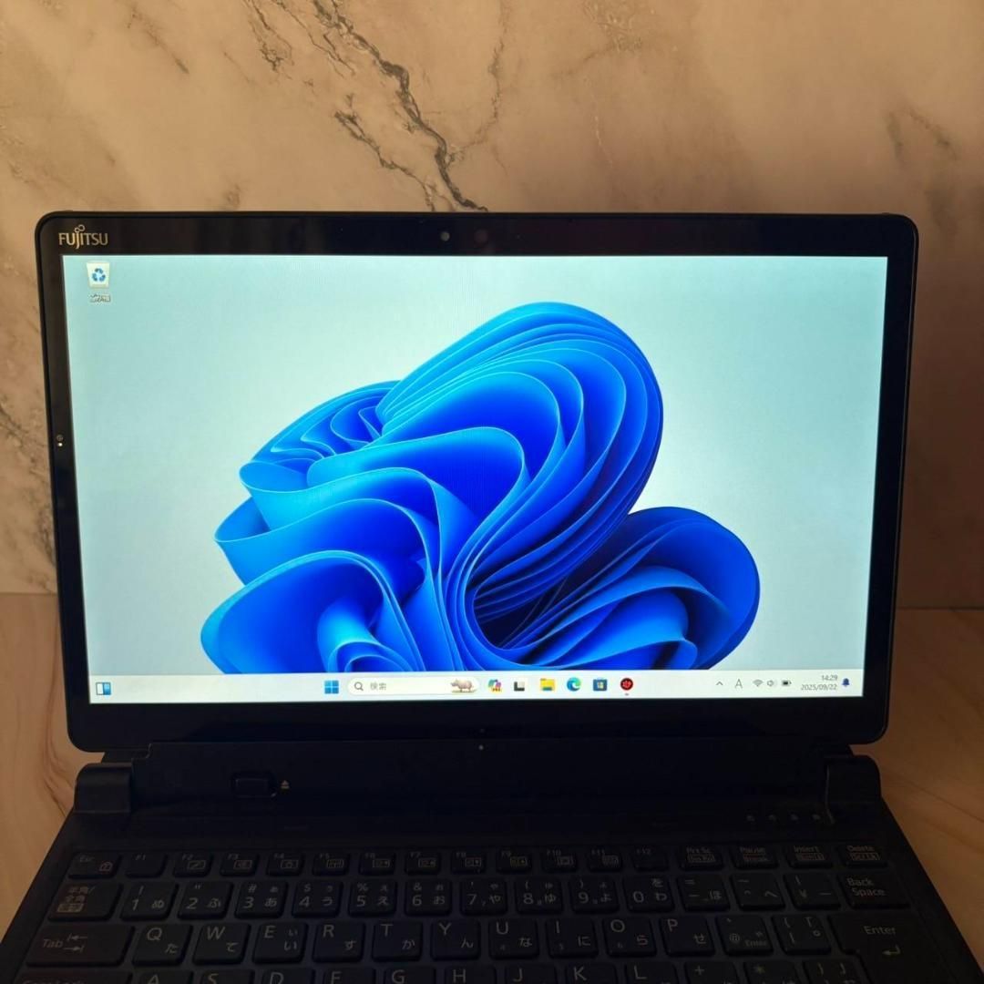 ★2in1★ 富士通 ArrowsタブレットPC 8GB SSD256 オフィス ☆2in1☆ 富士通 ArrowsタブレットPC 8GB SSD256 オフィス Office付き