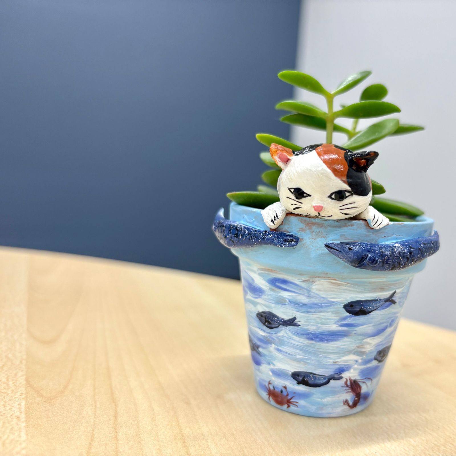 猫 リメイク鉢 ハンドメイド 2号鉢 多肉植物用 猫モチーフ - メルカリ