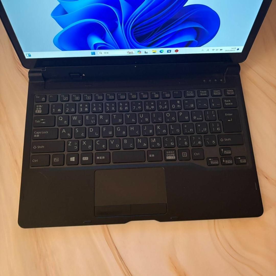 ☆2in1☆ 富士通 ArrowsタブレットPC 8GB SSD256 オフィス Office付き