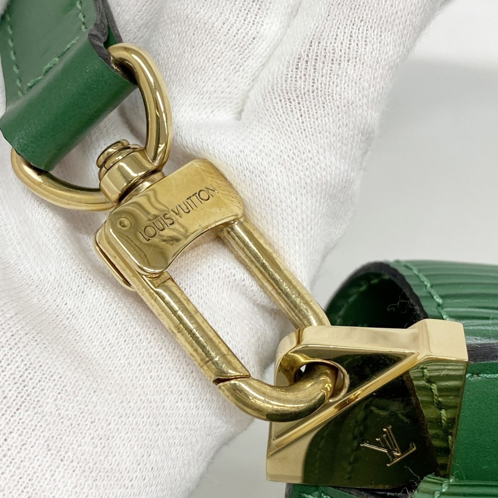 ルイ・ヴィトン(Louis Vuitton) ルイ・ヴィトン ショルダーバッグ エピ 
