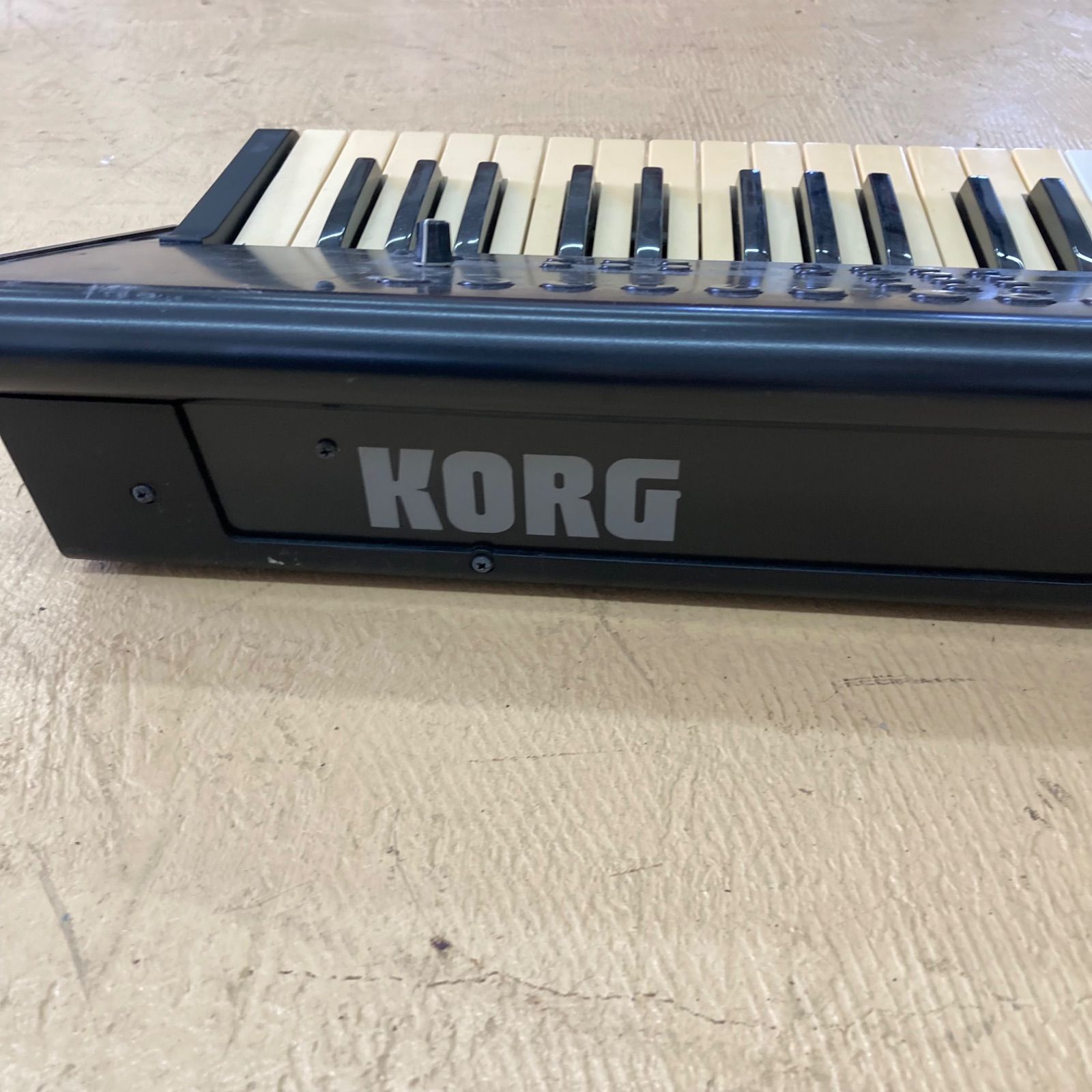 KORG M50-61 ジャンク Korg M50 61-Key Music Workstation Keyboard