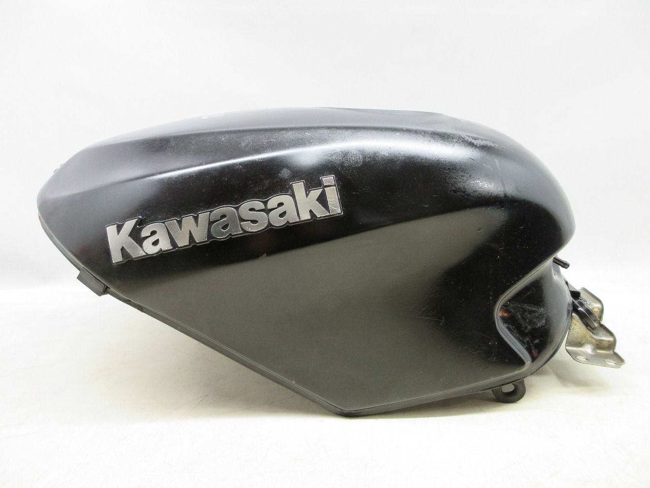 ZZ-R250 ガソリンタンク 中古バイク部品 0711K16M-34 - メルカリ
