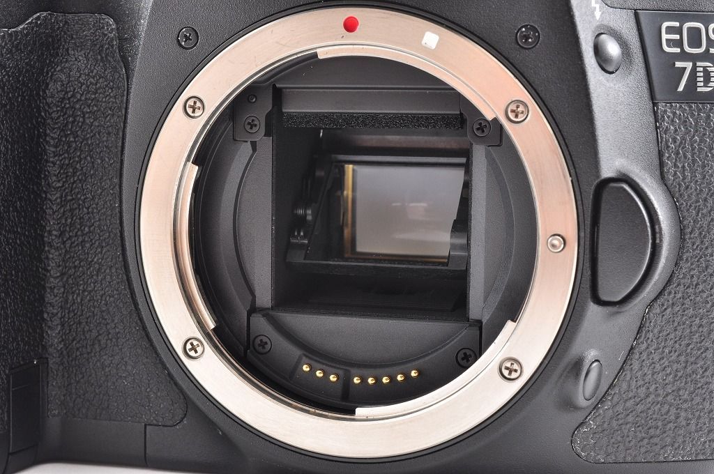 Canon キャノン EOS 7D ボディ シャッター数3202回 EFマウント - メルカリ