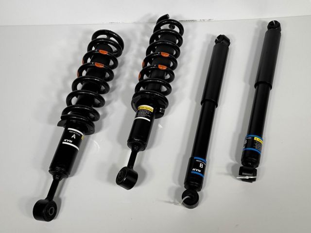 低走行/美品 ハイラックス GRスポーツ GUN125 純正 ストラット サス