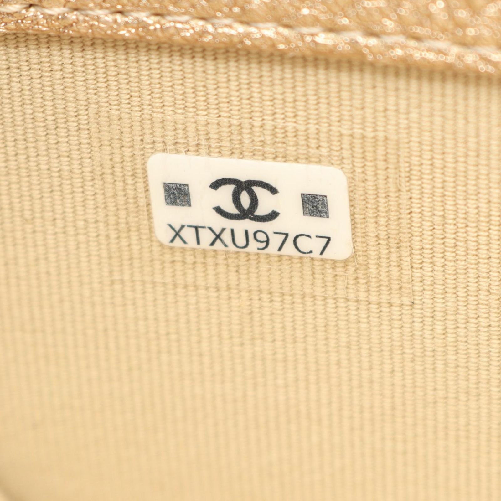 CHANEL シャネル マトラッセ AirPodsケース コインケース - メルカリ