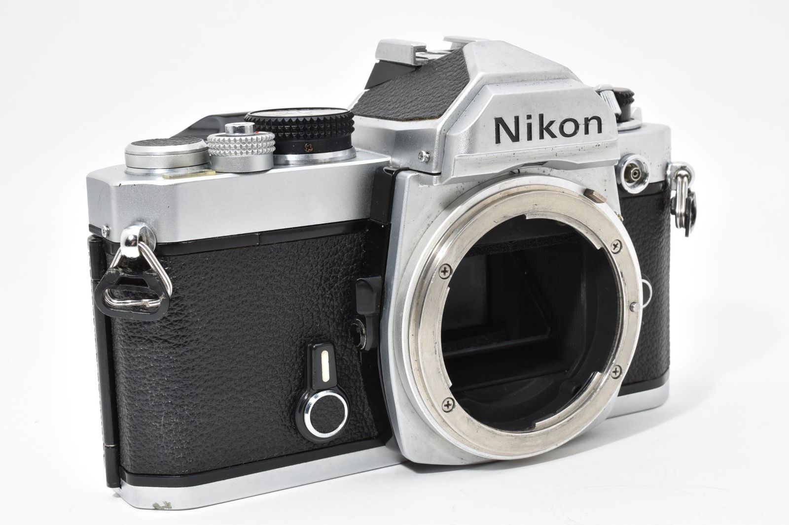 5759 【並品】 Nikon Fm Slr Film Camera モルト交換済 動作確認済