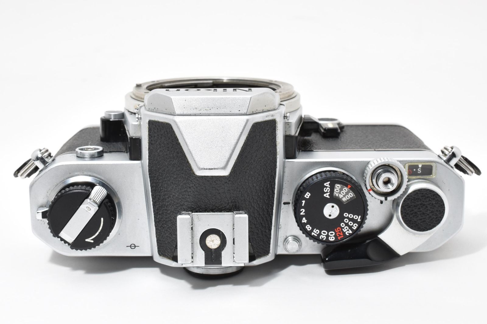 5759 【並品】 Nikon Fm Slr Film Camera モルト交換済 動作確認済