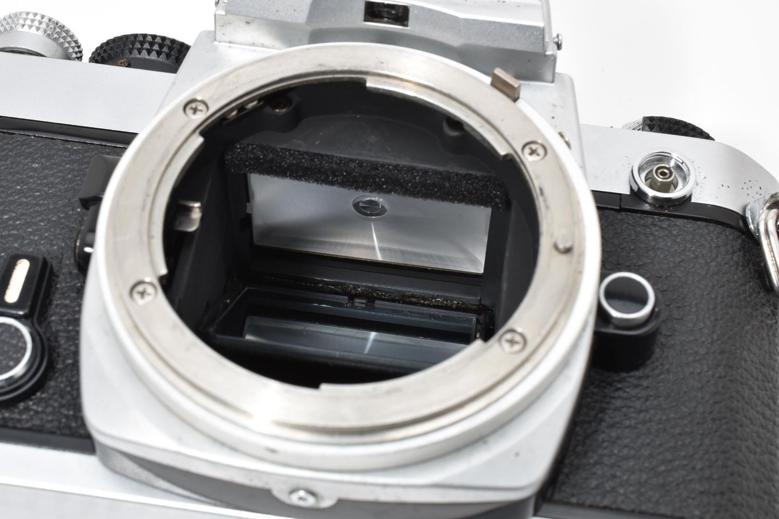 5759 【並品】 Nikon Fm Slr Film Camera モルト交換済 動作確認済