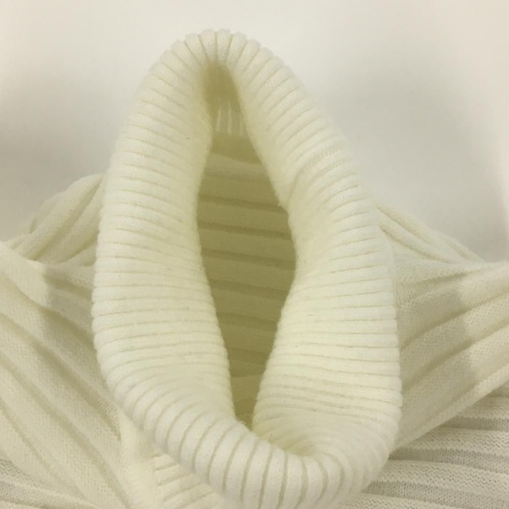 ニューバランスゴルフ タートルネックセーター 白 上部凹凸編み 蛍光