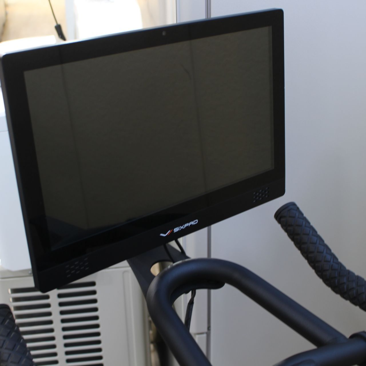 IS038)【美品/川崎から出品】SIXPAD The Bike エアロバイク フィットネスバイク IS038)【美品/川崎から出品】SIXPAD The Bike エアロバイク
