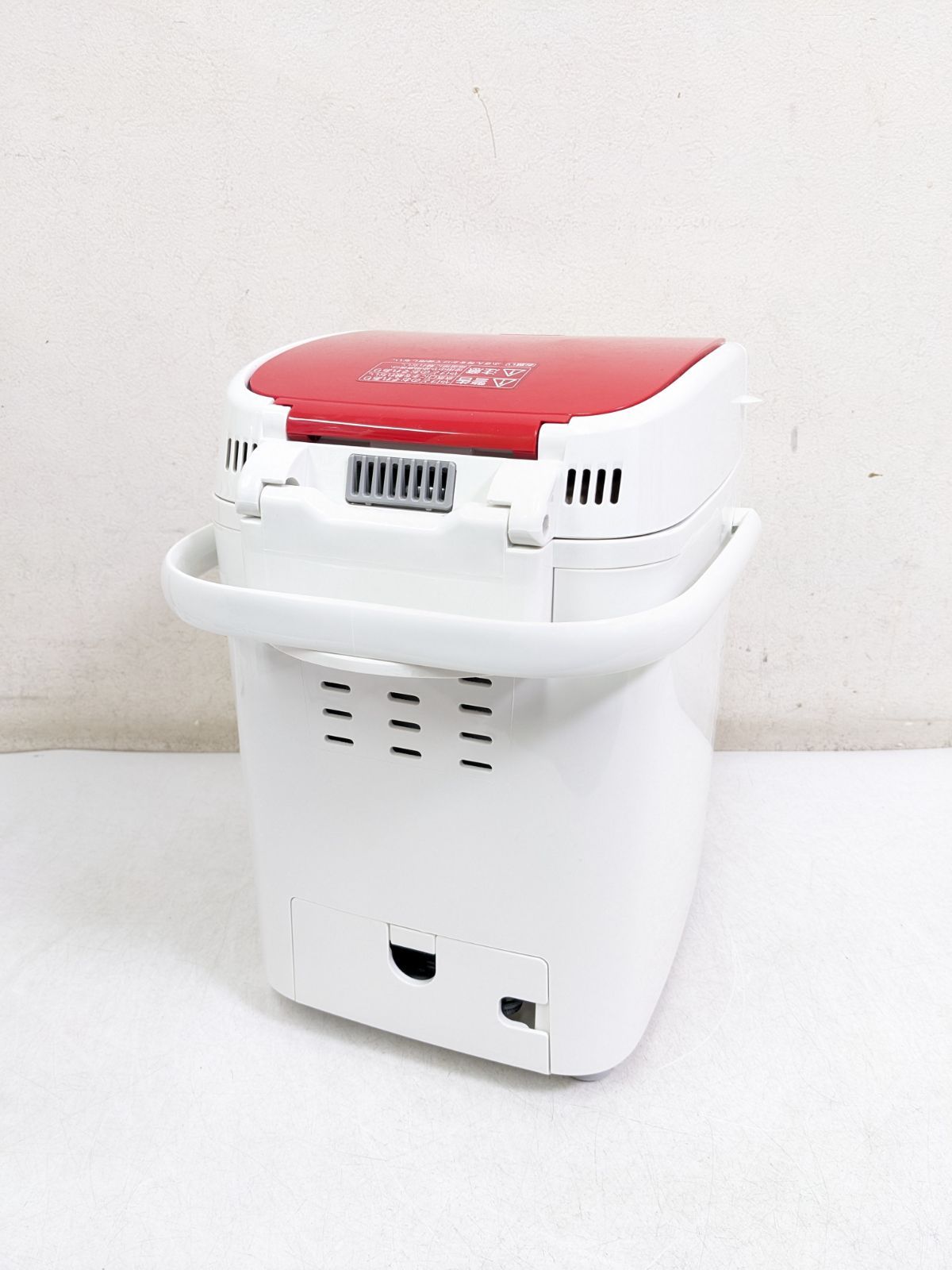 Panasonic SD-BH1001 レッド　2017年式　一度のみ使用　最安 Amazon.com: Panasonic Bread Maker Home Bakery Loaf Type Red Sd