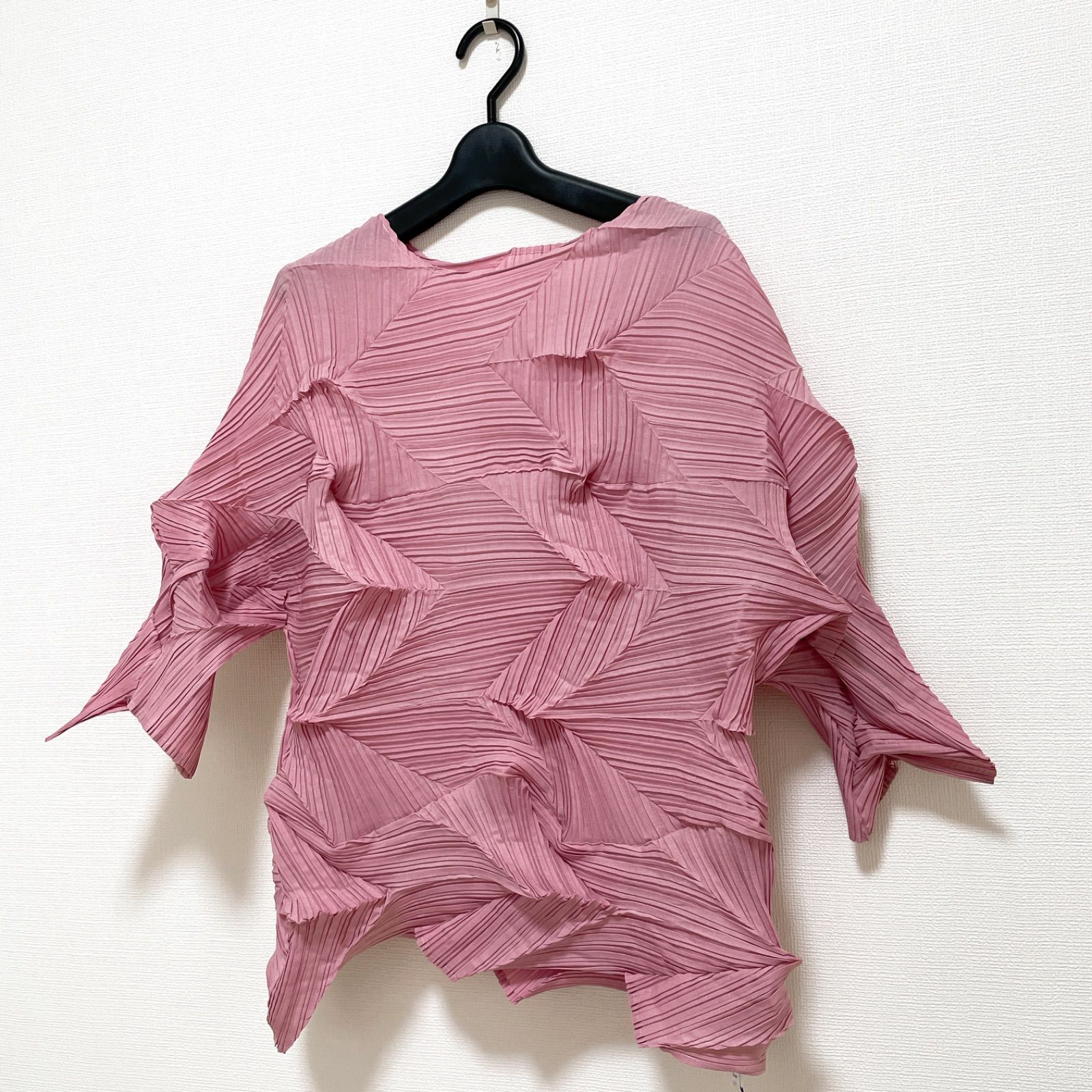 新品 Orchid プリーツトップス ピンク レディース フリーサイズ