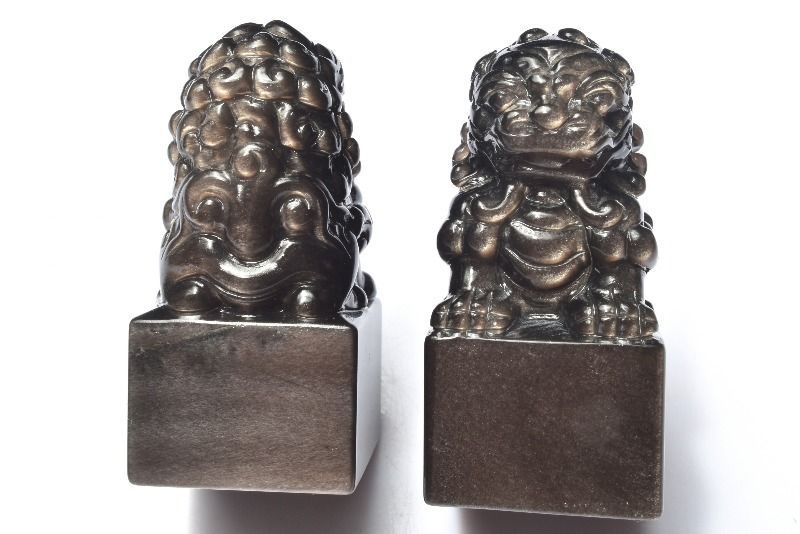 繊細彫刻 シルバーオブシディアン 25x25x52mm 獅子印鑑石 置物 1個売り