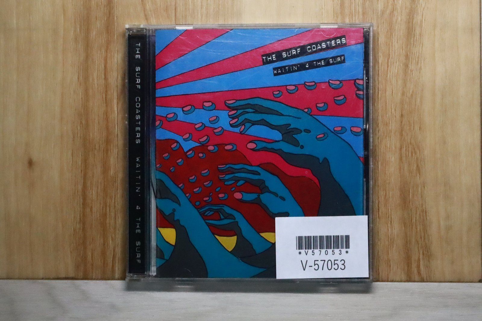 アナログ盤/サーフ・コースターズ　幻のファーストのアナログ盤の未使用品。 メルカリ