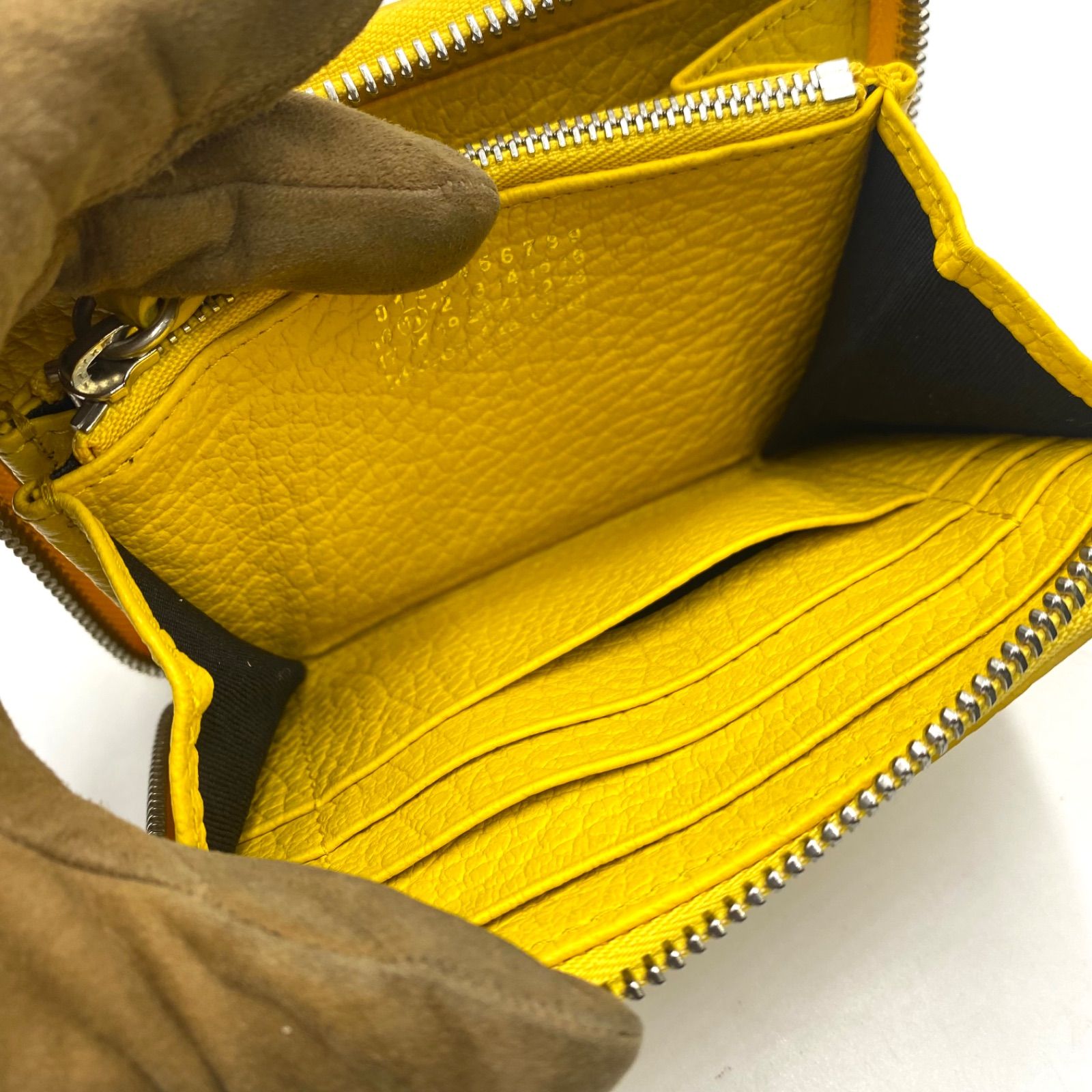 【極美品✨】メゾンマルジェラ　４ステッチ　三つ折り財布　イエロー 美品 Maison Margiela メゾンマルジェラ 財布 ウォレット イエロー