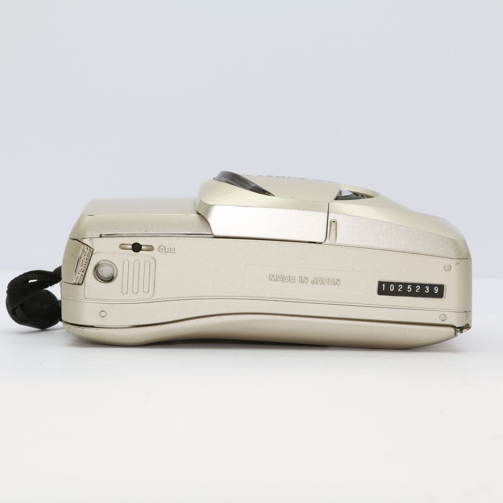 完動品】OLYMPUS μ ZOOM 130 フィルムカメラ 動作確認済み - メルカリ