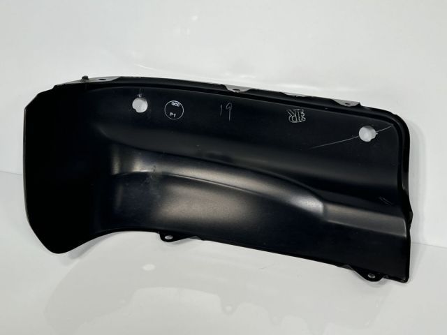ハイラックス GUN125 後期 純正 リアバンパー 右側 52151-YP010 黒