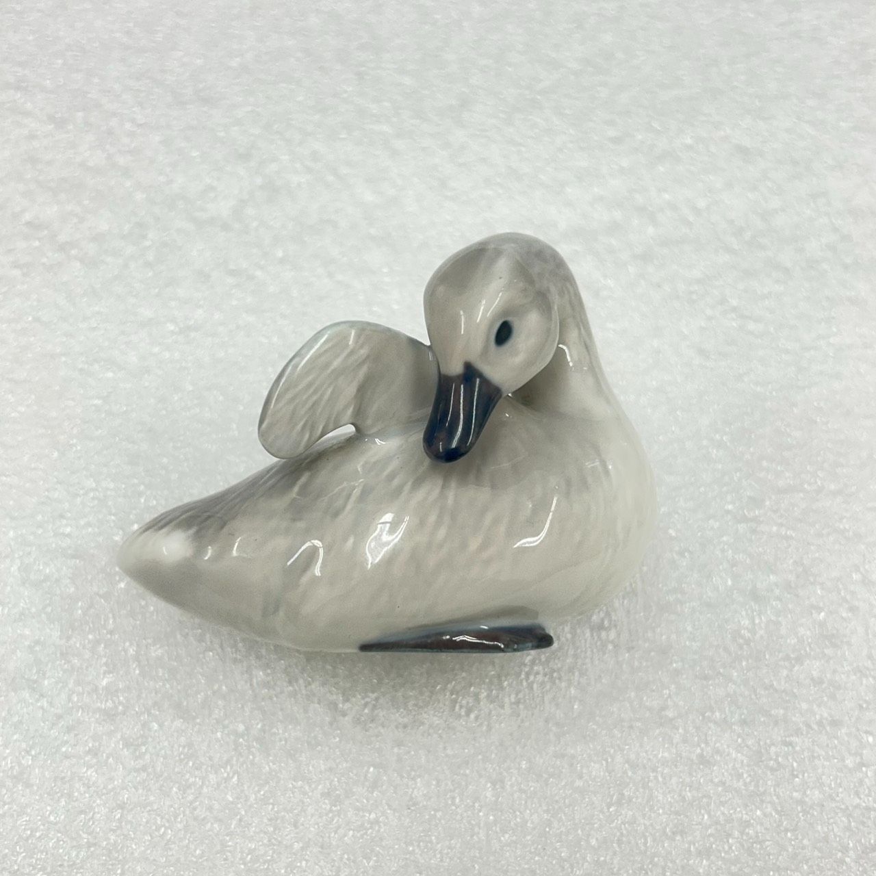 ロイヤルコペンハーゲン 置物 フィギュリン 白鳥 白鳥の赤ちゃん 雛