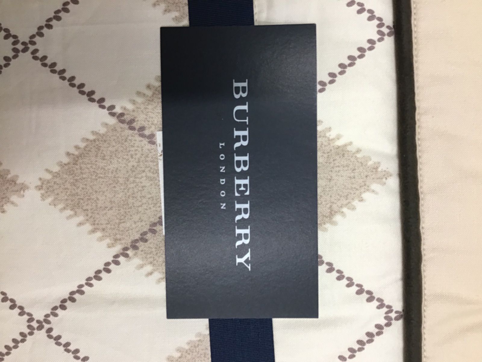 Burberryの羽毛肌掛け布団 バーバリー い1BURBERRY LONDON 【公式通販】