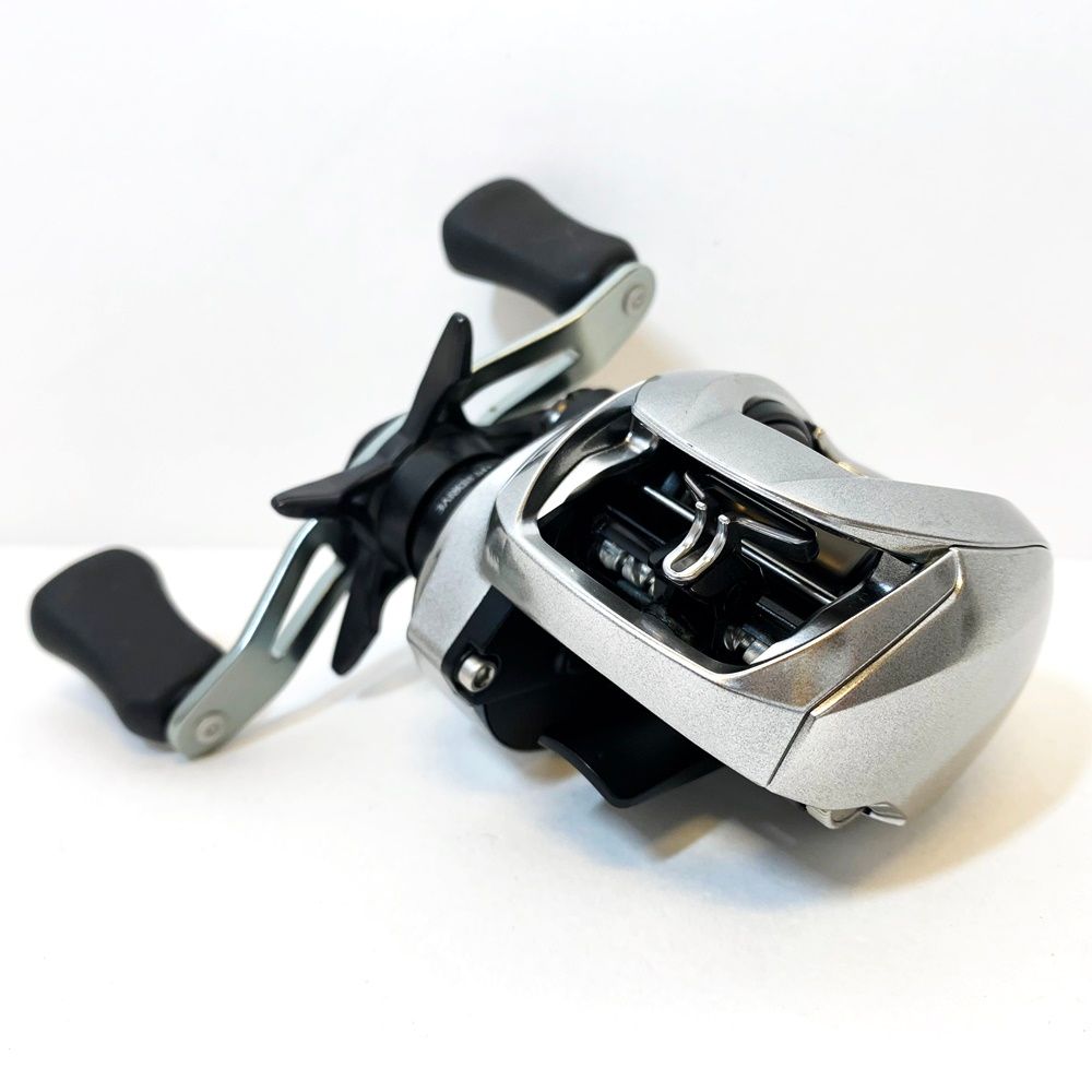 Daiwa ダイワ リール 21ジリオンSVTW 1000 XH ベイトリール 右ハンドル 86