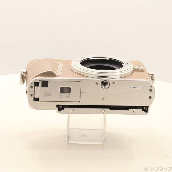 中古品〕 OLYMPUS PEN E-PL9 ボディー ブラウン【352】 - メルカリ