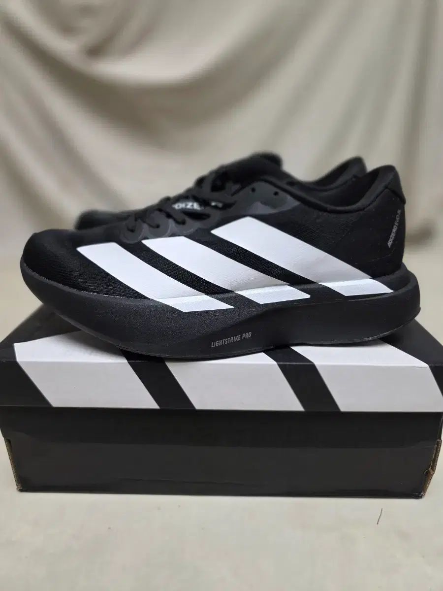 アディダス アディゼロ EVO SL M ブラック 270 mm