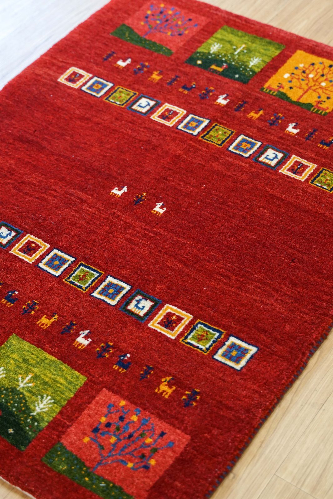 ペルシャ絨毯 カシュクリ ギャッベ リズバフトギヤべ 125×85cm - メルカリ