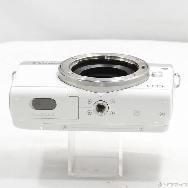 中古品〕 EOS M100 ホワイト ダブルズームキット【344】 - メルカリ