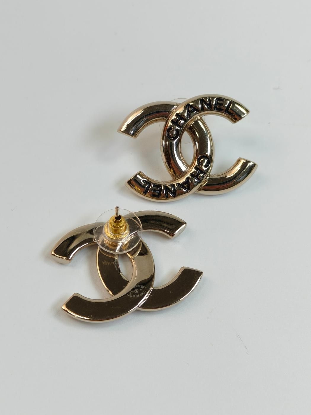 CHANEL シャネル ココマーク ピアス ゴールド 管理番号：10777 - メルカリ