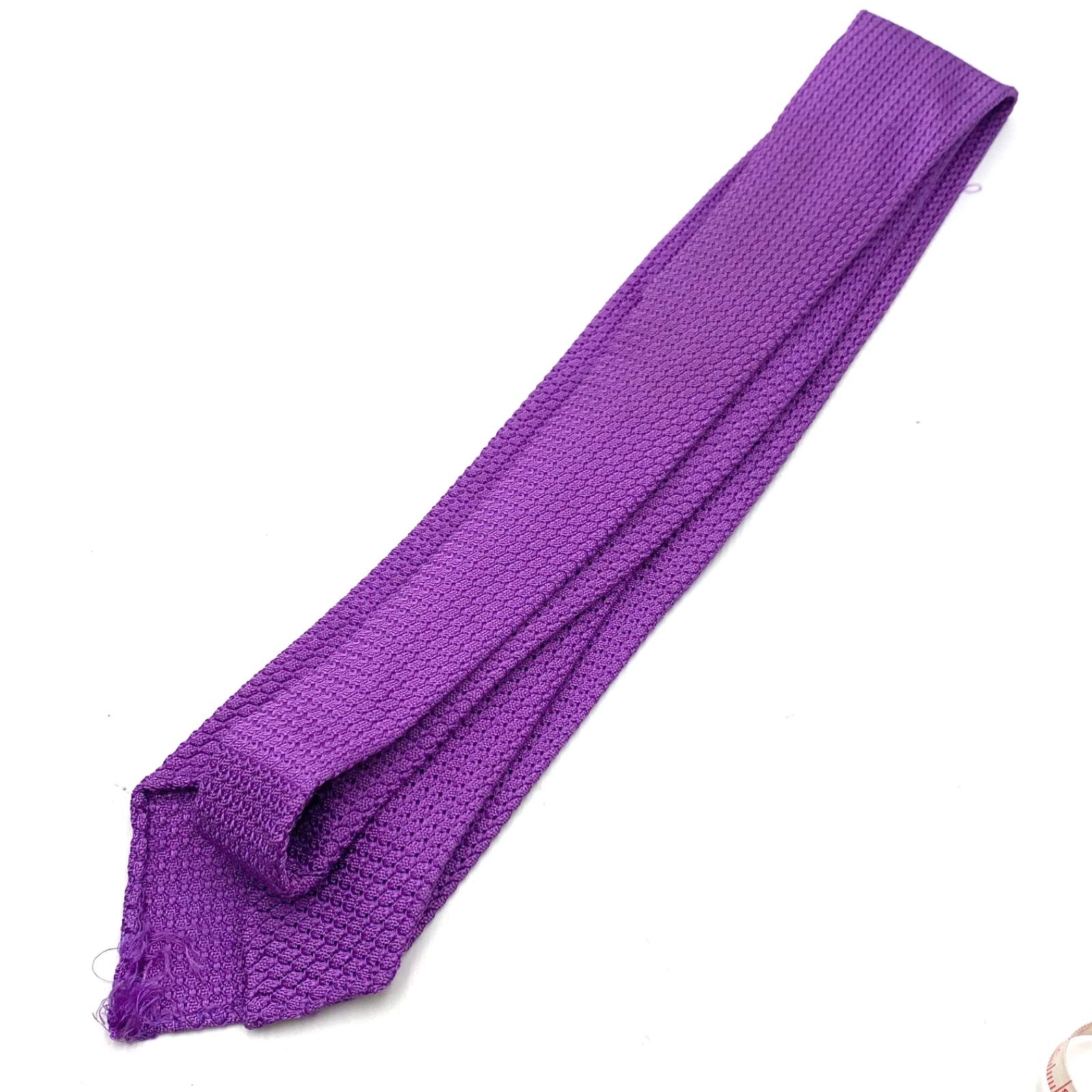 最終価格TOM FORD トムフォードネクタイ　パープル　ストライプ TOM FORD トムフォード ネクタイ パープル 系 紳士 ビジネス スーツ