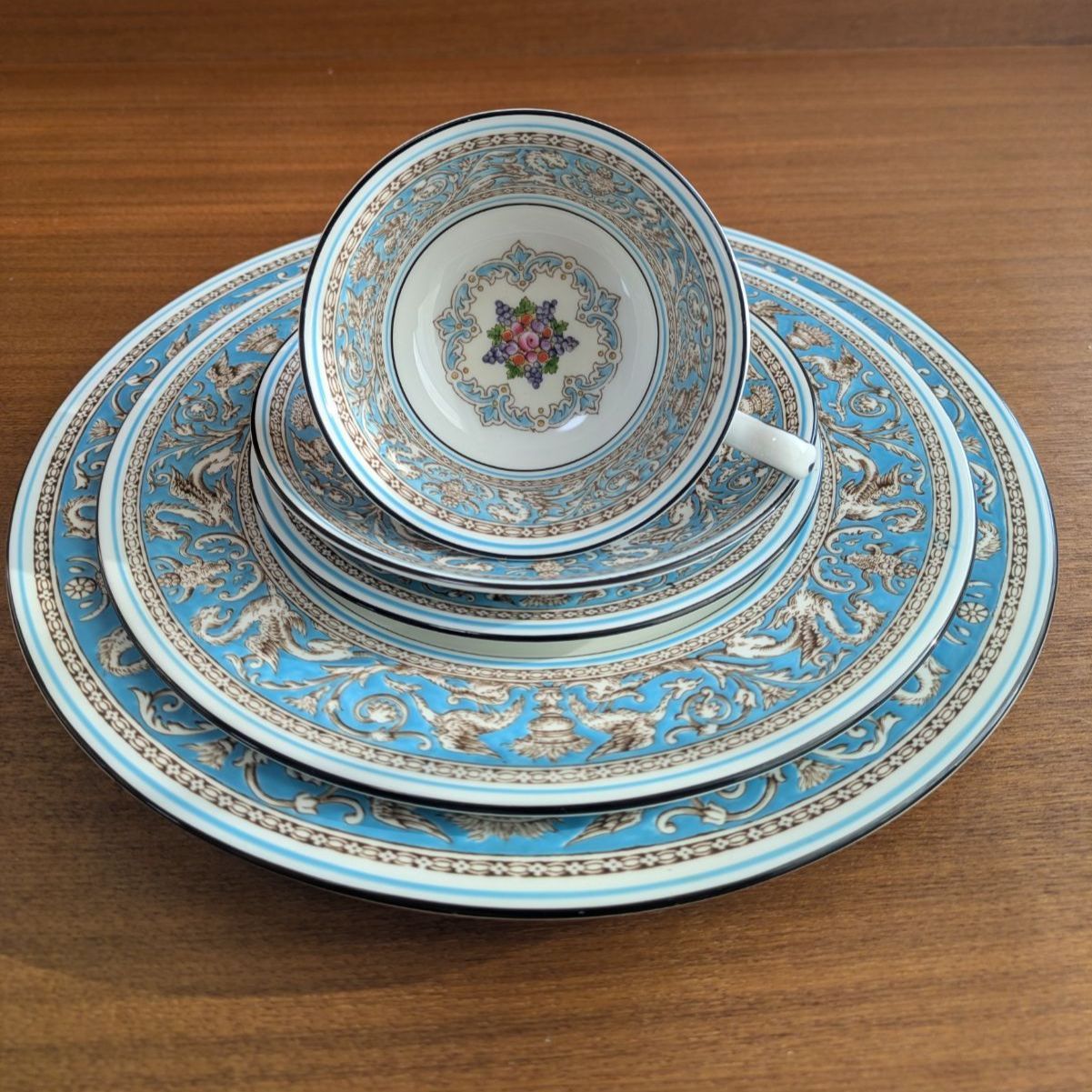 ソーサー ディナー