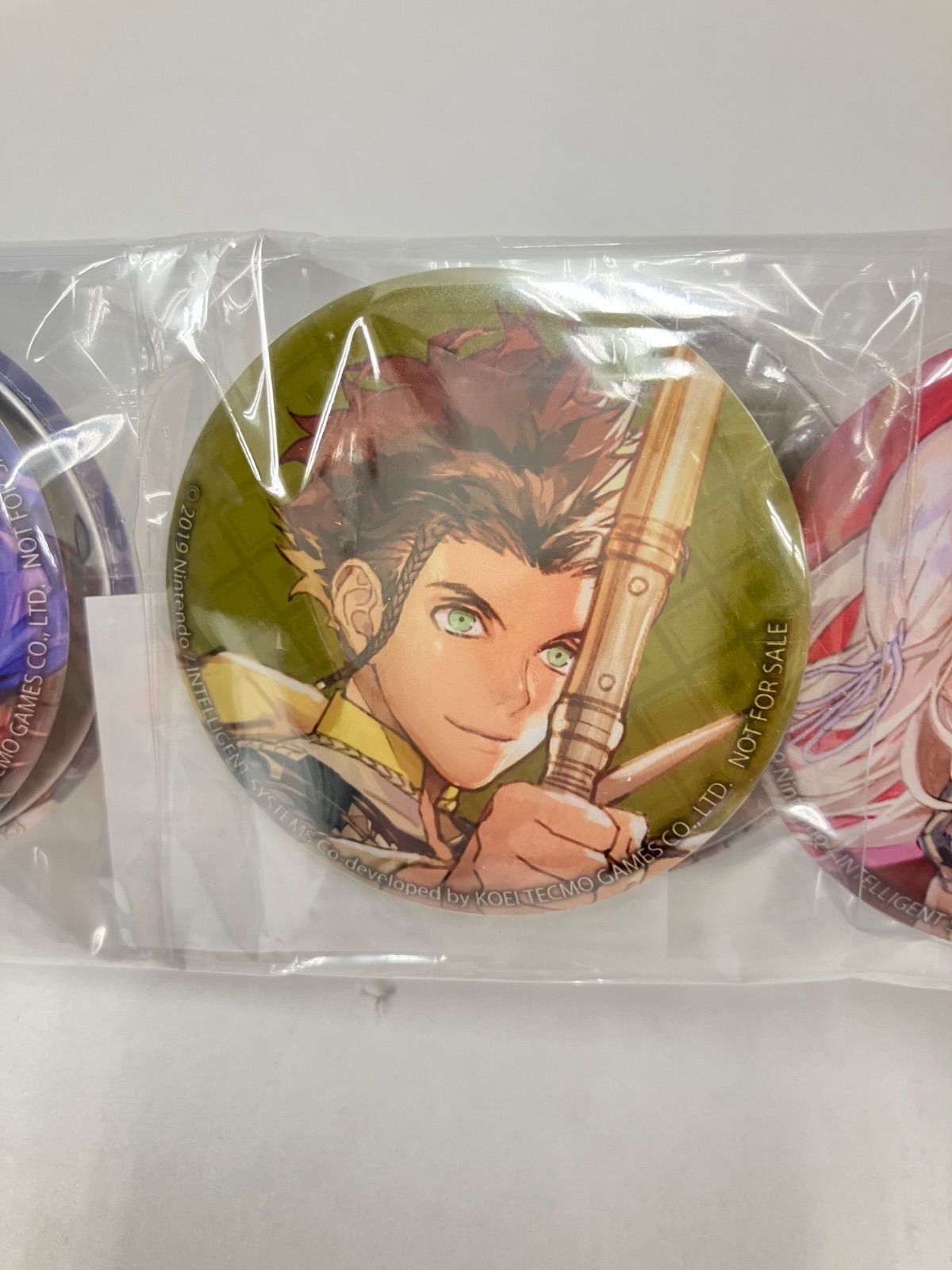 広店】ファイアーエムブレム 風花雪月 特典 缶バッジ 5種セット【713