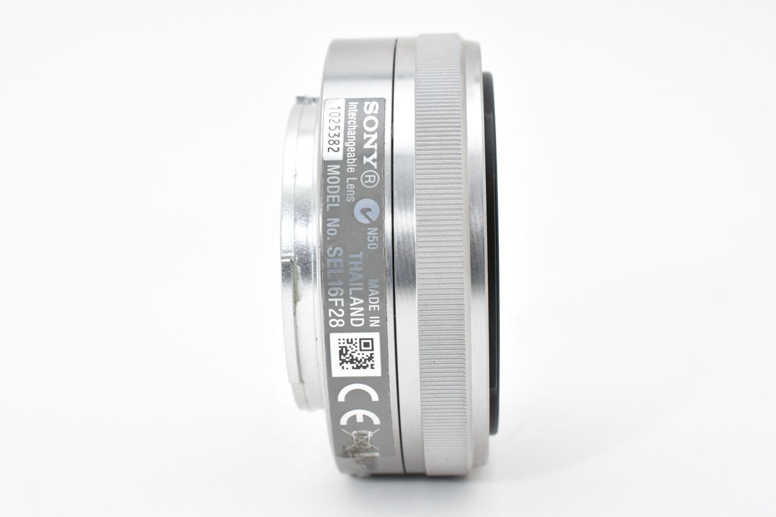 SONY ソニー E 16mm F2.8 SEL16F28　 シルバー　美品 SONY（ソニー） 【中古】 【良品】 E 16mm F2.8 [SEL16F28] : カメラの