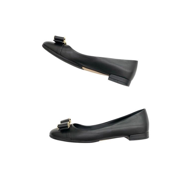 Salvatore Ferragamo フェラガモ VARINA CT スタッズヴァラリボン