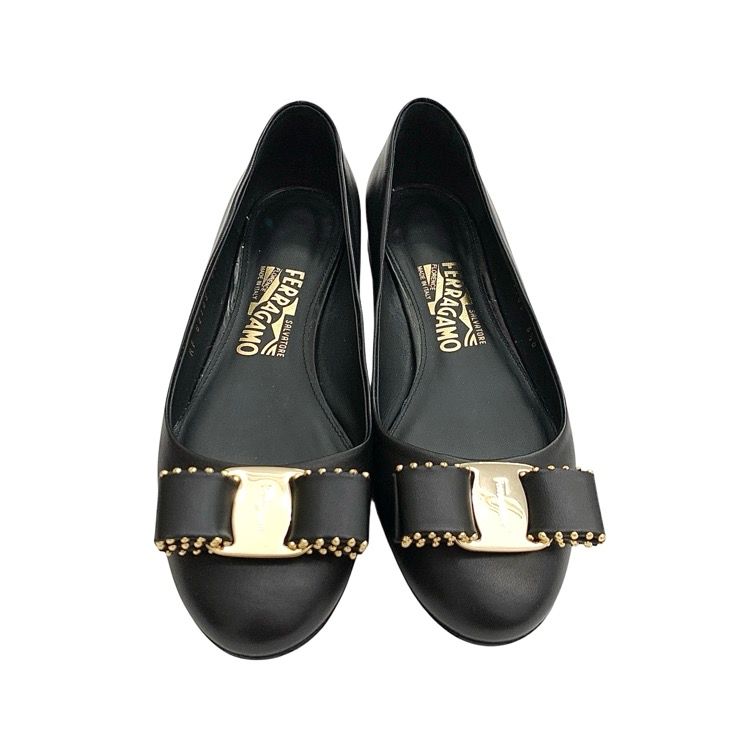 Salvatore Ferragamo フェラガモ VARINA CT スタッズヴァラリボン