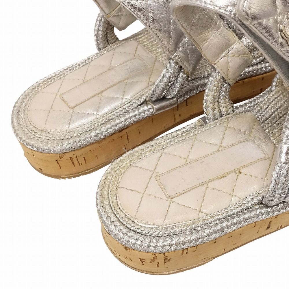 良品 CHANEL シャネル サンダル 厚底 ロゴ フラット マトラッセ 
