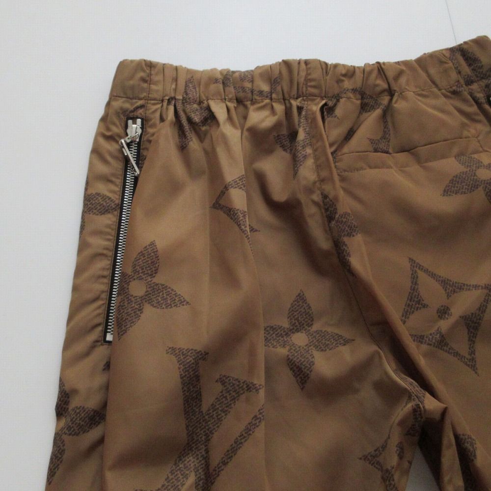 LOUIS VUITTON ルイヴィトン ジャイアントモノグラム ナイロン