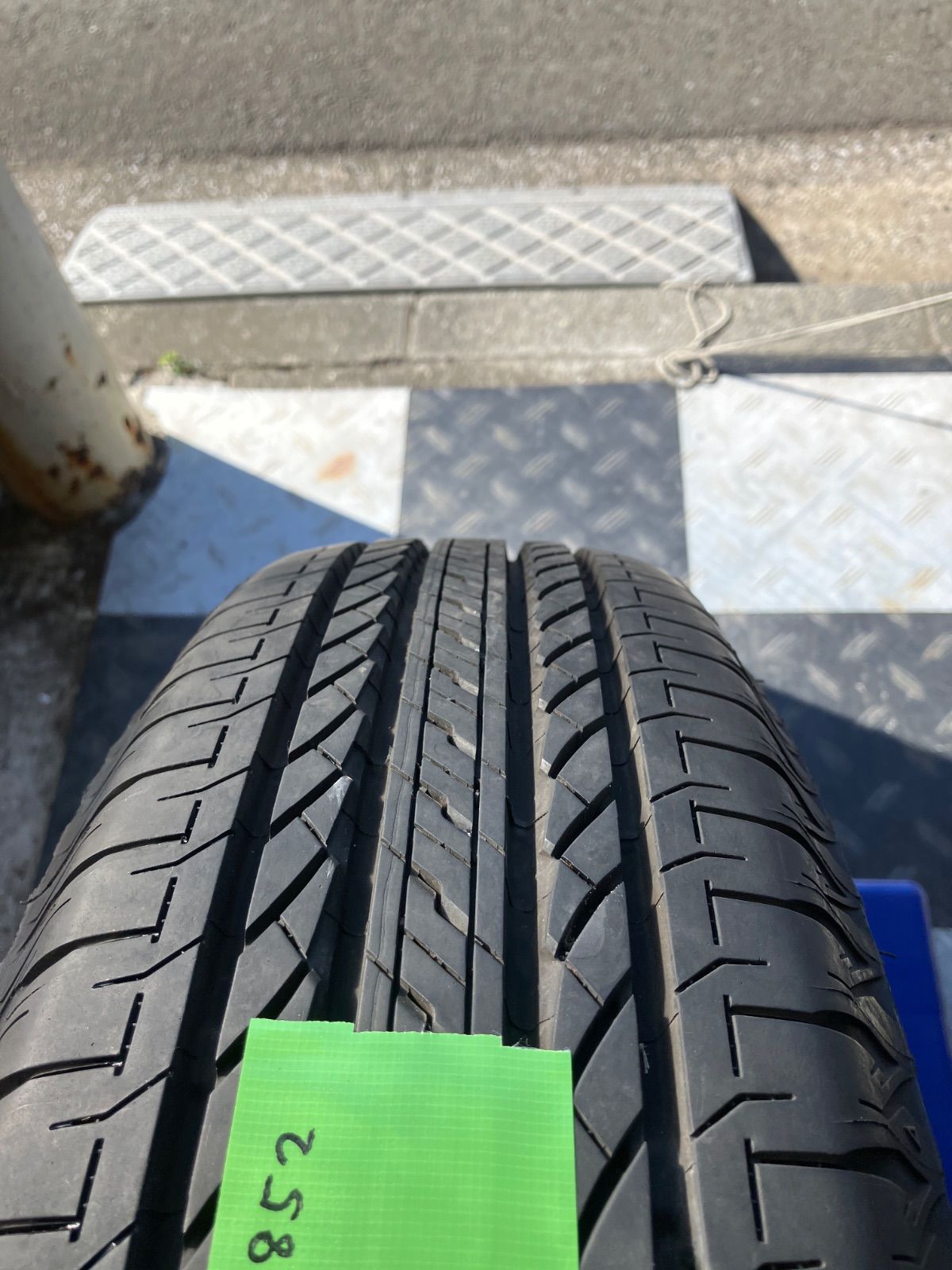 送料込み]195/80R15 2025年製 DUNLOP DUELER 852 ダンロップ