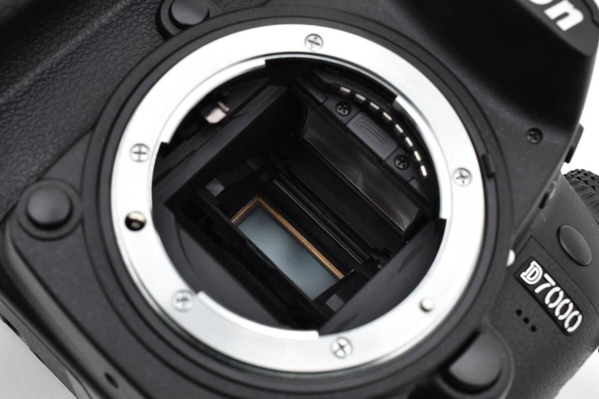☆良品☆《ショット数1,213回》Nikon ニコン D7000 ボディ #1115n