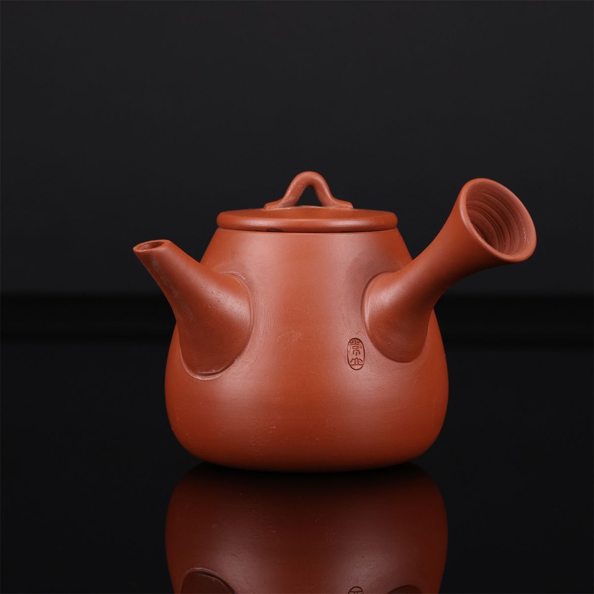 人間国宝 三代 【山田常山】 常滑焼 朱泥 急須／美品！CO563 - メルカリ