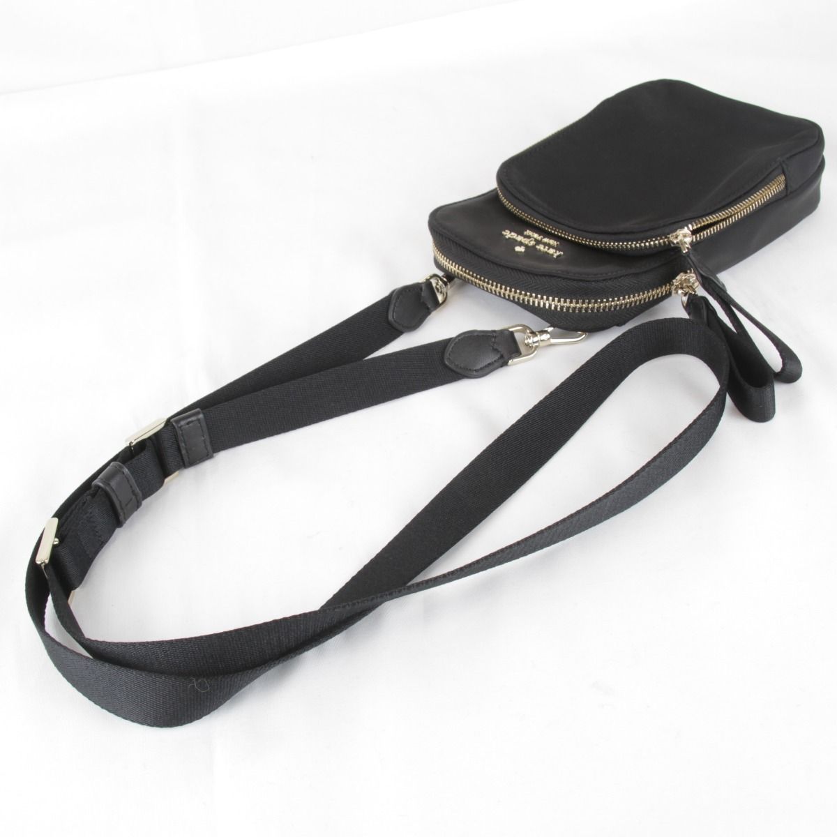 極美品『タグ付き』Kate Spade【ケイトスペード】 スマホショルダー 