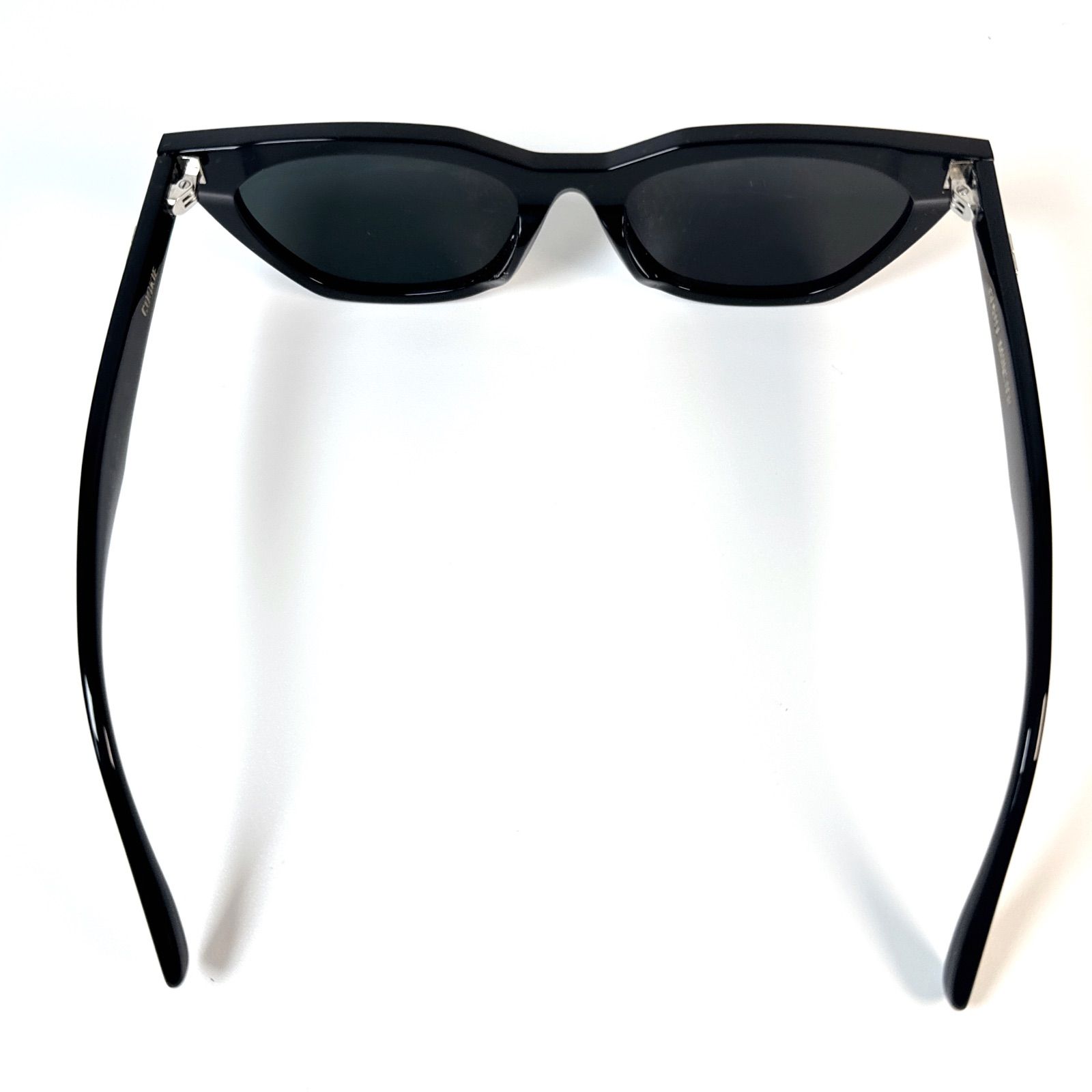 GENTLE MONSTER ブラック サングラス COOKIE Cookie 01 | Gentle Monster KR 公式オンラインストア